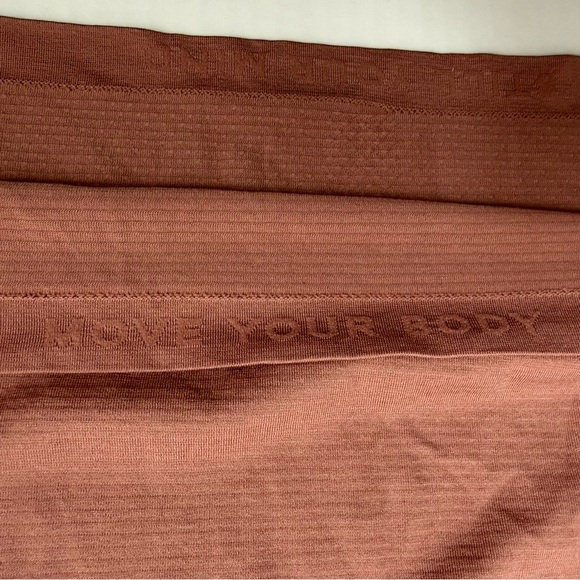 Lululemon Seamless Long Sleeve Swiftly Running Top Rust Thumbholes Athletic - Picture 3 of 6